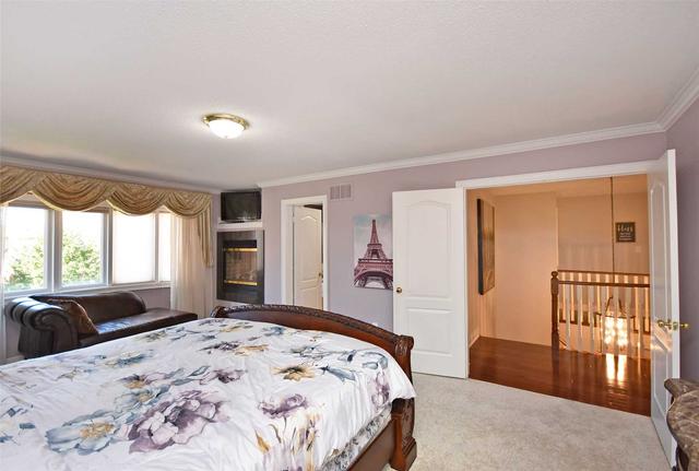 6 Tristan Crt, House detached with 4 bedrooms, 5 bathrooms and 6 parking in Brampton ON | Image 11