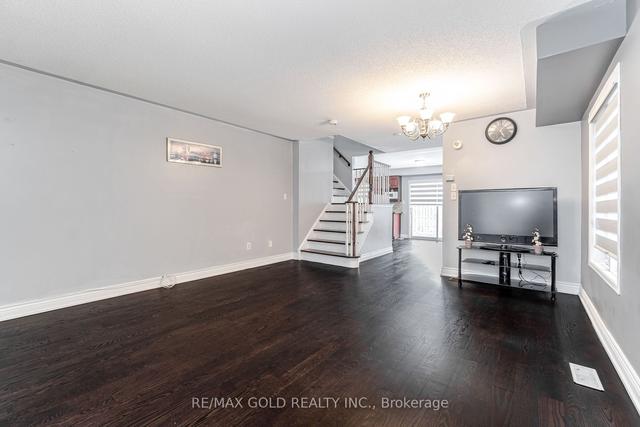 16 Sestina Crt, House semidetached with 3 bedrooms, 4 bathrooms and 3 parking in Brampton ON | Image 31