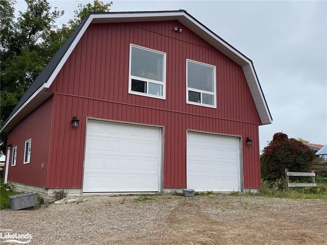 8098 Concession Road 2, House attached with 3 bedrooms, 2 bathrooms and 16 parking in Adjala Tosorontio ON | Image 18