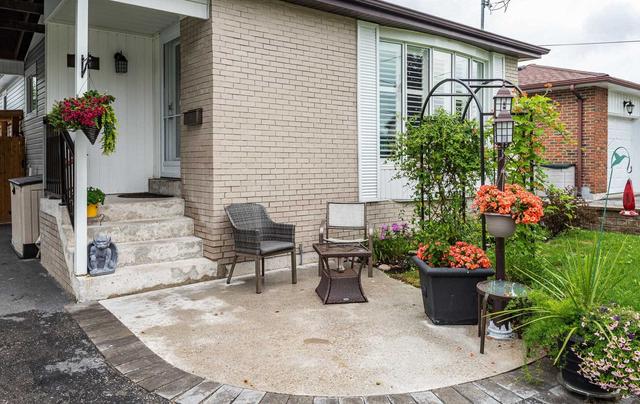 794 Oliva St, House detached with 3 bedrooms, 2 bathrooms and 5 parking in Pickering ON | Image 12