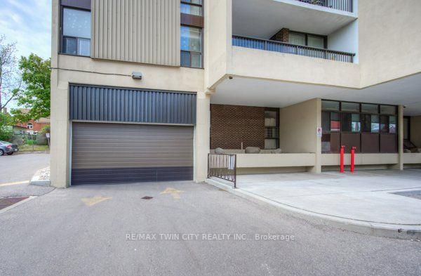 401 - 81 Church St, Condo with 3 bedrooms, 2 bathrooms and 1 parking in Kitchener ON | Image 25