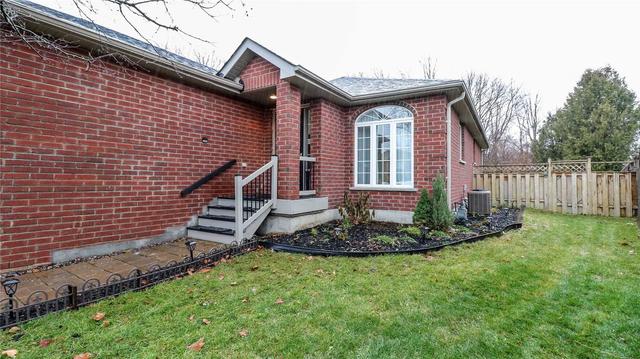 34 Brighton Rd, House detached with 3 bedrooms, 3 bathrooms and 4 parking in Barrie ON | Image 34