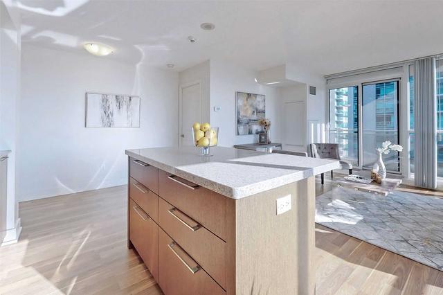 610 - 23 Sheppard Ave E, Condo with 2 bedrooms, 2 bathrooms and 1 parking in Toronto ON | Image 7