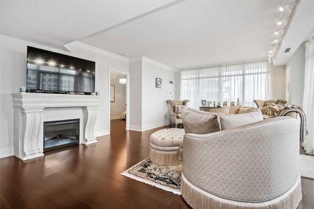 1406 - 9235 Jane St, Condo with 2 bedrooms, 3 bathrooms and 2 parking in Vaughan ON | Image 14