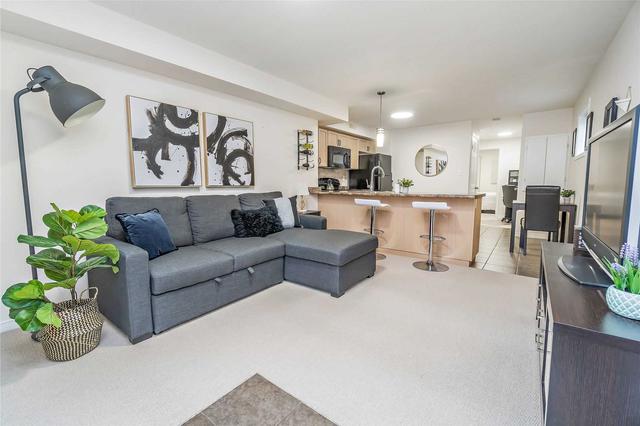 16 - 35 Mountford Dr, Condo with 1 bedrooms, 1 bathrooms and 1 parking in Guelph ON | Image 27