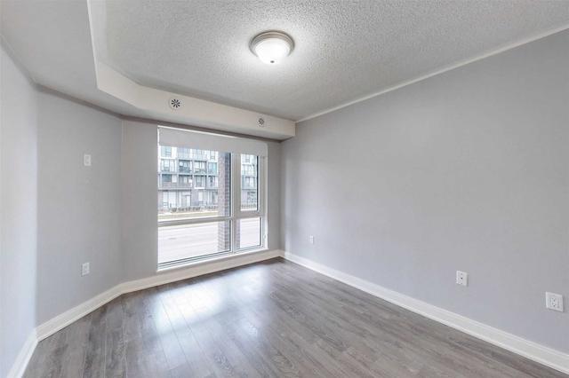 82 - 100 Dufay Rd, Townhouse with 2 bedrooms, 2 bathrooms and 1 parking in Brampton ON | Image 5