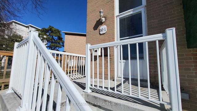unit 1 - 30 Grandravine Dr, Townhouse with 3 bedrooms, 3 bathrooms and 3 parking in Toronto ON | Image 25