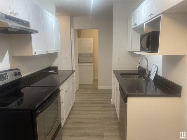 402 - 9904 90 Ave Nw, Condo with 1 bedrooms, 1 bathrooms and 1 parking in Edmonton AB | Card Image
