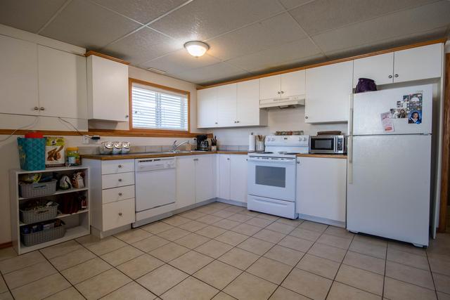 5120 42 Street, House other with 4 bedrooms, 2 bathrooms and 4 parking in Olds AB | Image 28