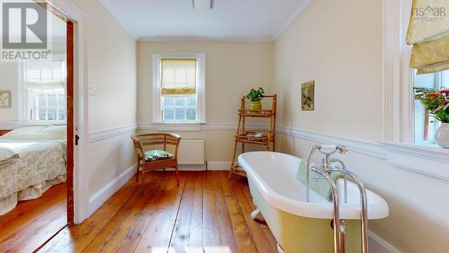 137 Pelham Street, House detached with 2 bedrooms, 3 bathrooms and null parking in Lunenburg NS | Image 34
