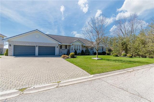 41 Abbey Lane, House detached with 4 bedrooms, 4 bathrooms and 6 parking in South Huron ON | Image 12