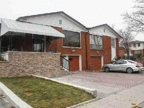 44 Ardglen Dr, House semidetached with 3 bedrooms, 3 bathrooms and 2 parking in Brampton ON | Image 1