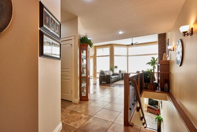 26 Palisades Mews Ne, Home with 2 bedrooms, 2 bathrooms and 2 parking in Medicine Hat AB | Image 8