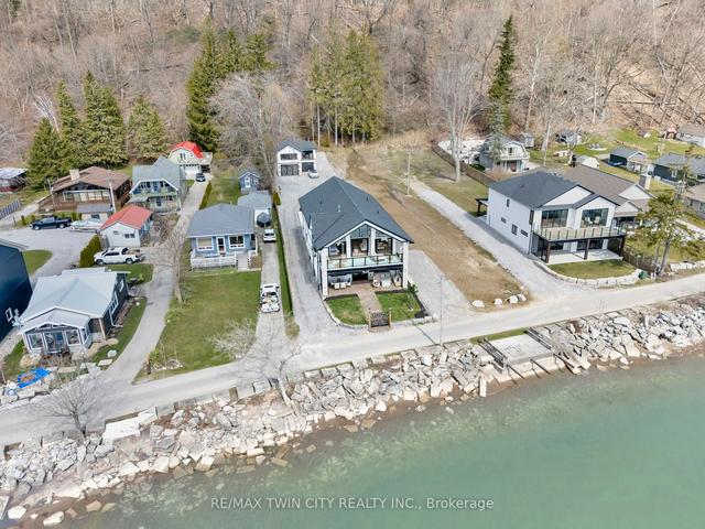 33 Cedar Dr, House detached with 5 bedrooms, 3 bathrooms and 24 parking in Norfolk County ON | Image 1