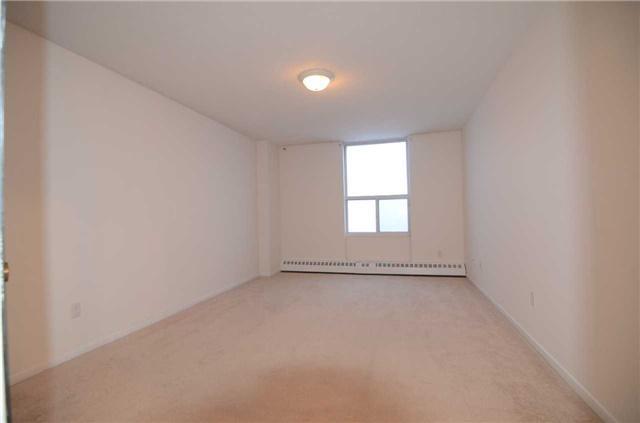 1004 - 1210 Radom St, Condo with 3 bedrooms, 2 bathrooms and 1 parking in Pickering ON | Image 7