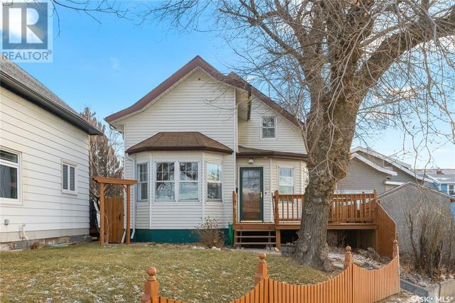 209 8th Street W, House detached with 4 bedrooms, 2 bathrooms and null parking in Saskatoon SK | Image 43
