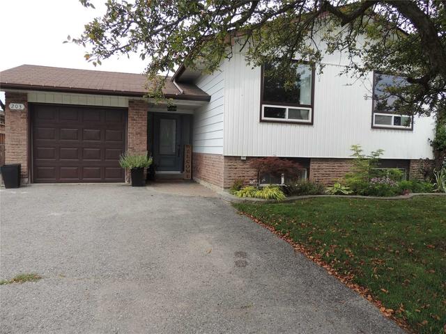 203 Michael Blvd, House detached with 1 bedrooms, 1 bathrooms and 1 parking in Whitby ON | Card Image