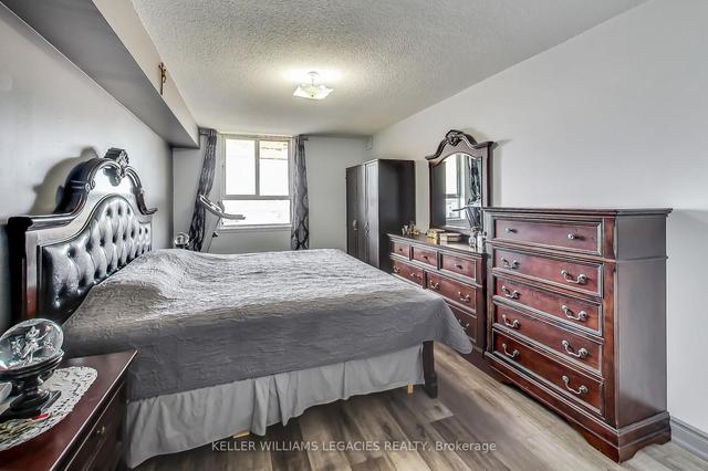 804 - 40 Panorama Crt, Condo with 3 bedrooms, 2 bathrooms and 1 parking in Toronto ON | Image 10
