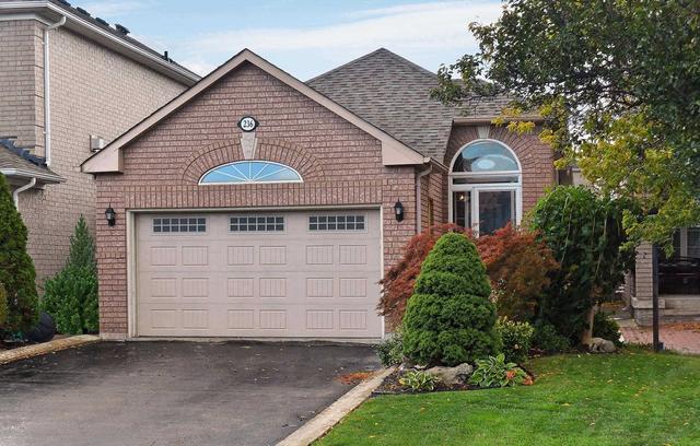 236 Sylwood Cres, House detached with 2 bedrooms, 2 bathrooms and 6 parking in Vaughan ON | Image 1