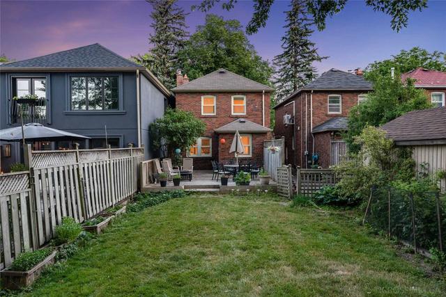 318 Fairlawn Ave, House detached with 3 bedrooms, 2 bathrooms and 1 parking in Toronto ON | Image 13