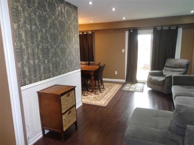 101 - 2440 Bromsgrove Rd, Townhouse with 3 bedrooms, 2 bathrooms and 1 parking in Mississauga ON | Image 11