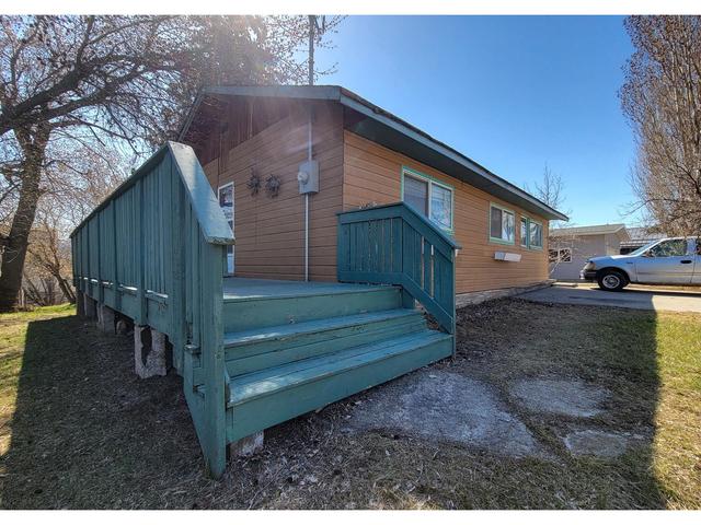 809 14th Street, House detached with 2 bedrooms, 2 bathrooms and null parking in Invermere BC | Image 62