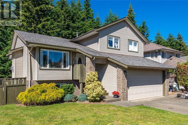 2199 Whiskey Jack Way, House detached with 4 bedrooms, 3 bathrooms and 5 parking in Courtenay BC | Card Image