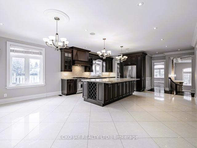 124 Laurentide Dr, House detached with 5 bedrooms, 6 bathrooms and 12 parking in Toronto ON | Image 38