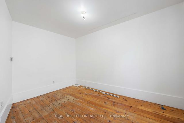 457 Queen St E, House attached with 4 bedrooms, 2 bathrooms and 0 parking in Toronto ON | Image 16