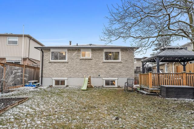 29 Harland Cres, House detached with 3 bedrooms, 2 bathrooms and 4 parking in Ajax ON | Image 26
