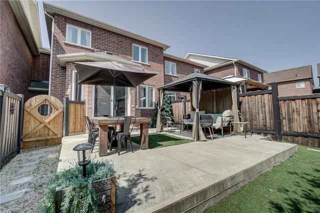 586 Duncan Lane, House attached with 3 bedrooms, 2 bathrooms and 2 parking in Milton ON | Image 23