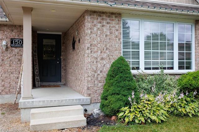 150 Kincardine Street N, House detached with 3 bedrooms, 2 bathrooms and 6 parking in West Grey ON | Image 11