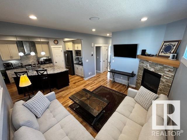 9322 81 Av Nw, House detached with 4 bedrooms, 3 bathrooms and 5 parking in Edmonton AB | Image 7