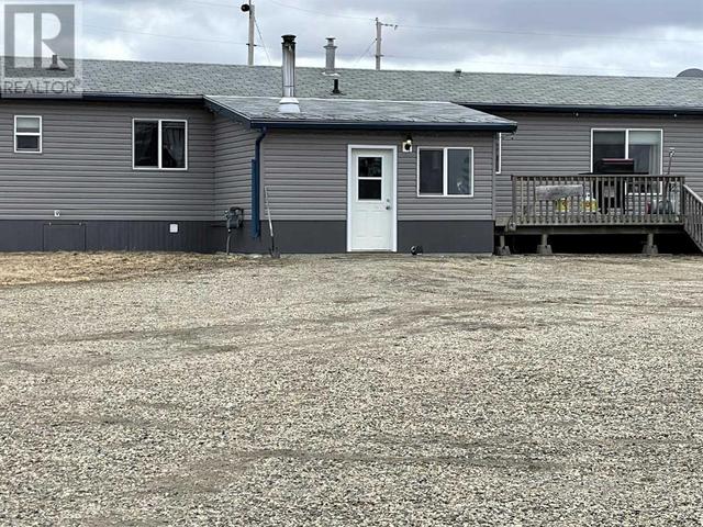 53066 Twp Rd 864, Home with 3 bedrooms, 2 bathrooms and 20 parking in Clear Hills AB | Image 4