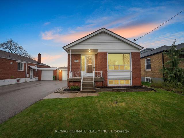 12 Arnham Rd, House detached with 3 bedrooms, 2 bathrooms and 4 parking in Toronto ON | Image 12