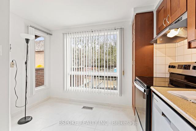 17 Wax Myrtle Way, Townhouse with 3 bedrooms, 4 bathrooms and 2 parking in Toronto ON | Image 7