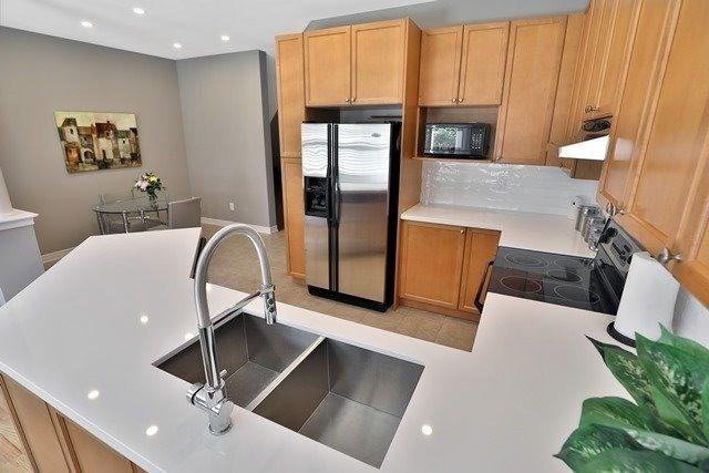 1246 Agram Dr, House attached with 3 bedrooms, 3 bathrooms and 4 parking in Oakville ON | Image 19