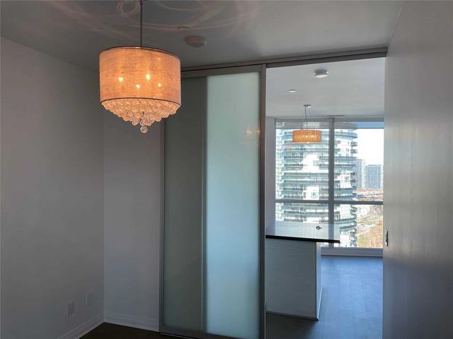 2601 - 59 Annie Craig Dr, Condo with 1 bedrooms, 1 bathrooms and 1 parking in Toronto ON | Image 6
