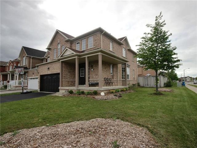 76 Hardgate Cres, House detached with 4 bedrooms, 3 bathrooms and 4 parking in Brampton ON | Image 2