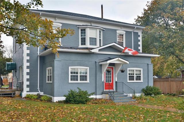 116 & 114 Nelson Street W, House semidetached with 4 bedrooms, 2 bathrooms and null parking in Meaford ON | Image 1