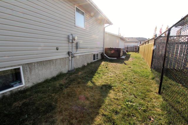 7 Heenan Court, House detached with 4 bedrooms, 2 bathrooms and 5 parking in Red Deer County AB | Image 25