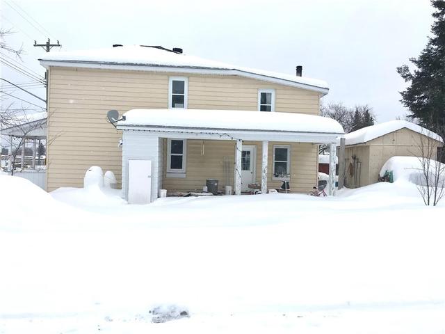 73 Inglis Street, House detached with 3 bedrooms, 2 bathrooms and 4 parking in Madawaska Valley ON | Image 4
