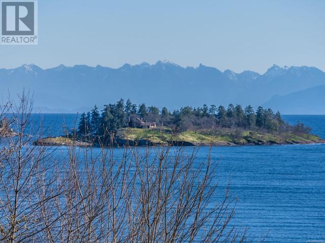 205 - 2560 Departure Bay Rd, Condo with 2 bedrooms, 2 bathrooms and 2 parking in Nanaimo BC | Image 33
