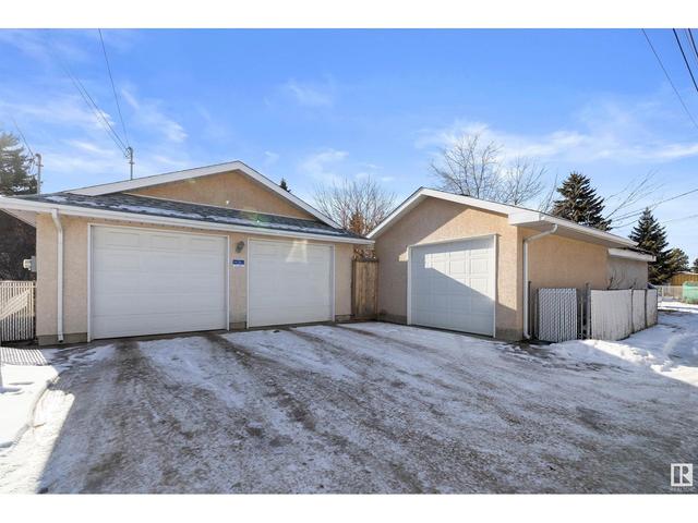 11318 110a Av Nw, House detached with 4 bedrooms, 3 bathrooms and null parking in Edmonton AB | Image 3