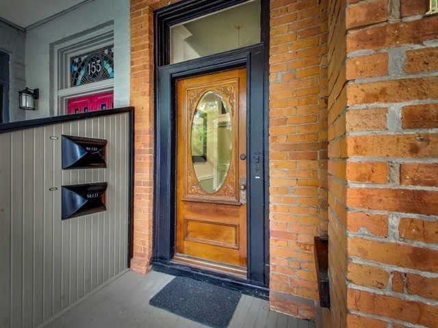 2 - 151 Robert St, Condo with 2 bedrooms, 2 bathrooms and null parking in Toronto ON | Image 2