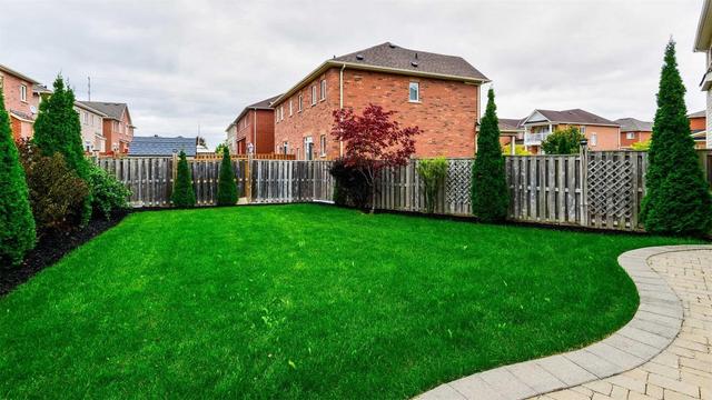 11 Moldovan Dr, House detached with 4 bedrooms, 4 bathrooms and 4 parking in Brampton ON | Image 18