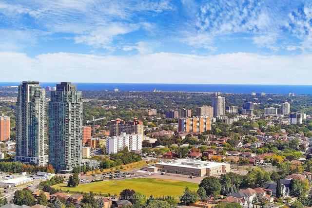 lph2 - 220 Burnhamthorpe Rd W, Condo with 2 bedrooms, 2 bathrooms and 1 parking in Mississauga ON | Image 28
