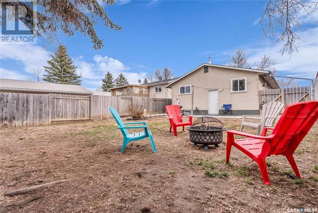 74 Dominion Crescent, House detached with 4 bedrooms, 2 bathrooms and null parking in Saskatoon SK | Image 27