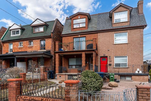 12 Wallace Ave, House semidetached with 5 bedrooms, 5 bathrooms and 2 parking in Toronto ON | Image 1