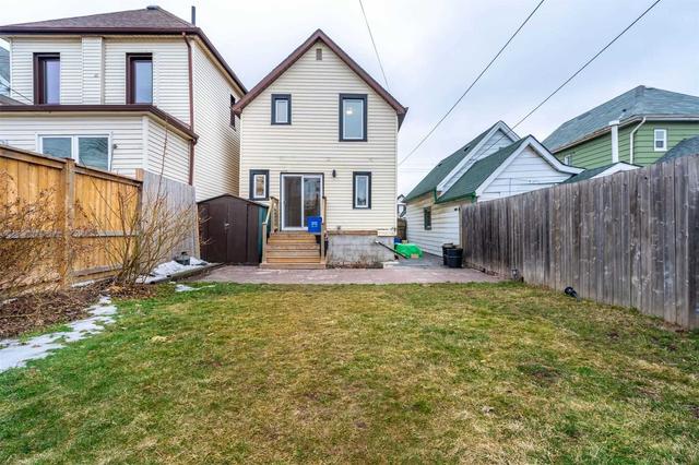 186 Rosslyn Ave N, House detached with 3 bedrooms, 2 bathrooms and 2 parking in Hamilton ON | Image 33